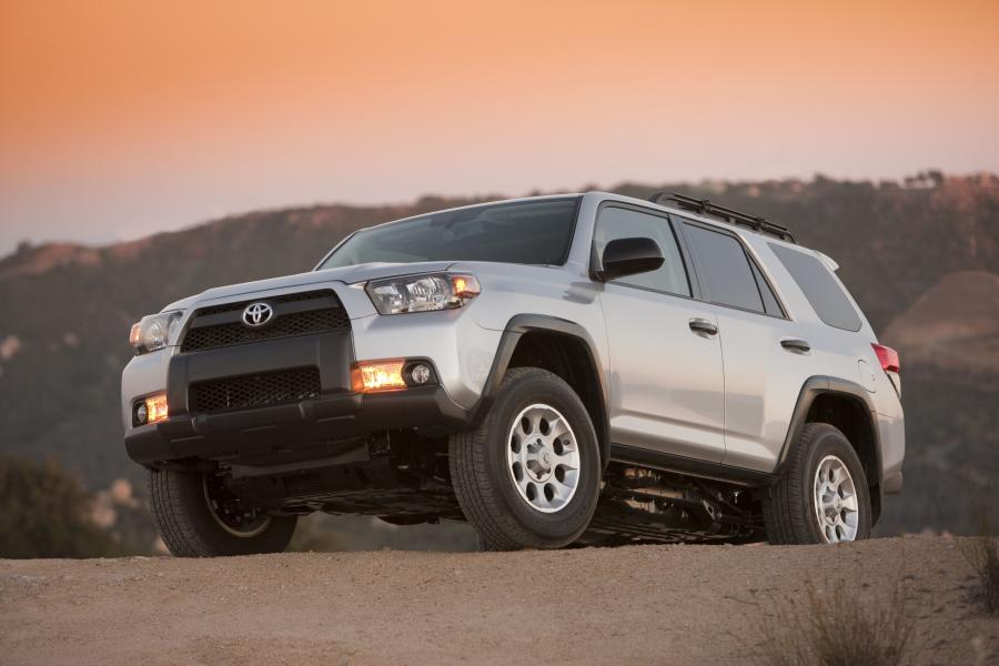  Toyota 4Runner Trail 2010 года  (фото 47 из 66)
